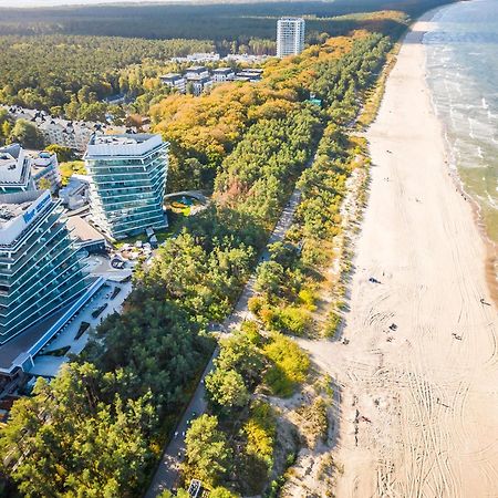 Royallux Apartment Waves Resort & Spa - Sea View From Balcony By Renters Prestige Мендзыздрое Экстерьер фото