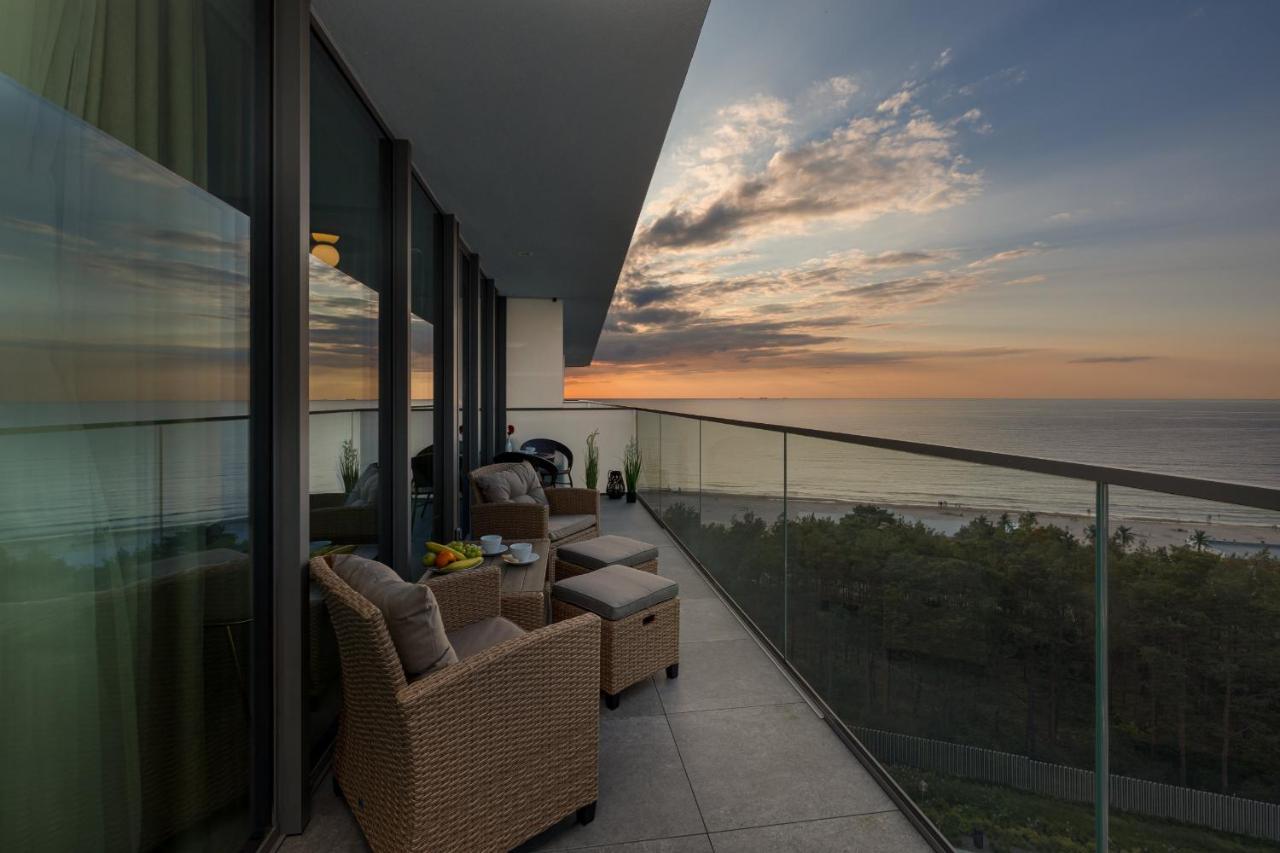 Royallux Apartment Waves Resort & Spa - Sea View From Balcony By Renters Prestige Мендзыздрое Экстерьер фото