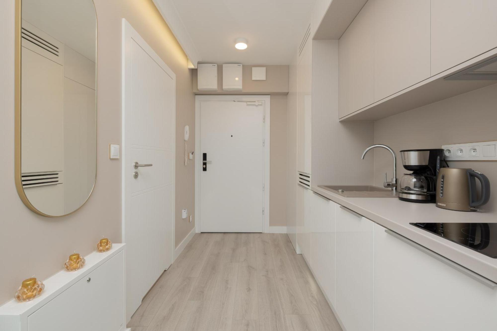 Royallux Apartment Waves Resort & Spa - Sea View From Balcony By Renters Prestige Мендзыздрое Экстерьер фото