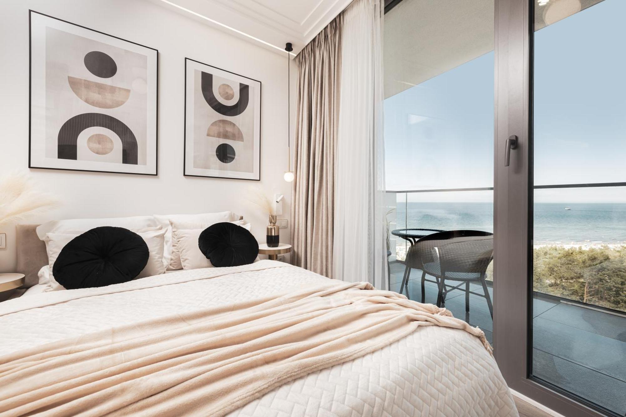 Royallux Apartment Waves Resort & Spa - Sea View From Balcony By Renters Prestige Мендзыздрое Экстерьер фото
