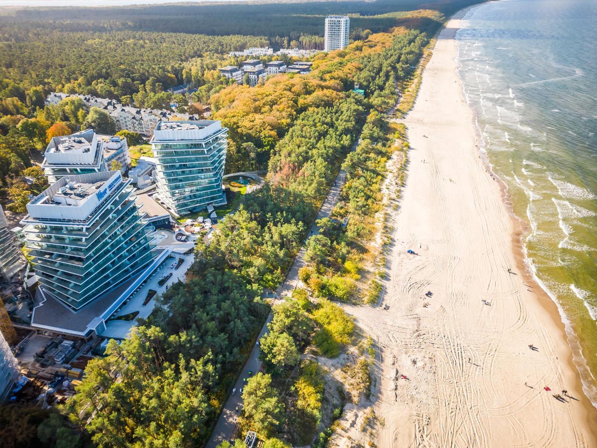 Royallux Apartment Waves Resort & Spa - Sea View From Balcony By Renters Prestige Мендзыздрое Экстерьер фото